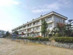 玉井小学校