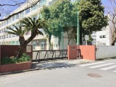 横浜市立左近山中学校