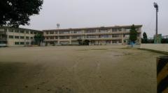 伊勢寺小学校