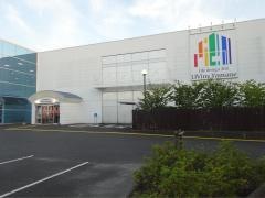 リビンズ山根