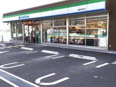 ファミリーマート　亀岡保津町店