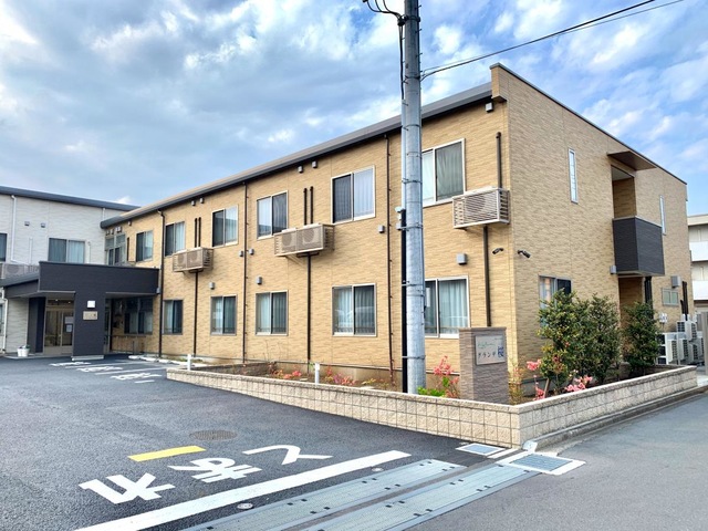 あづみ苑 グランデ桜の施設建物外観