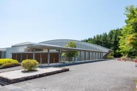 奥田元宋・小由女美術館
