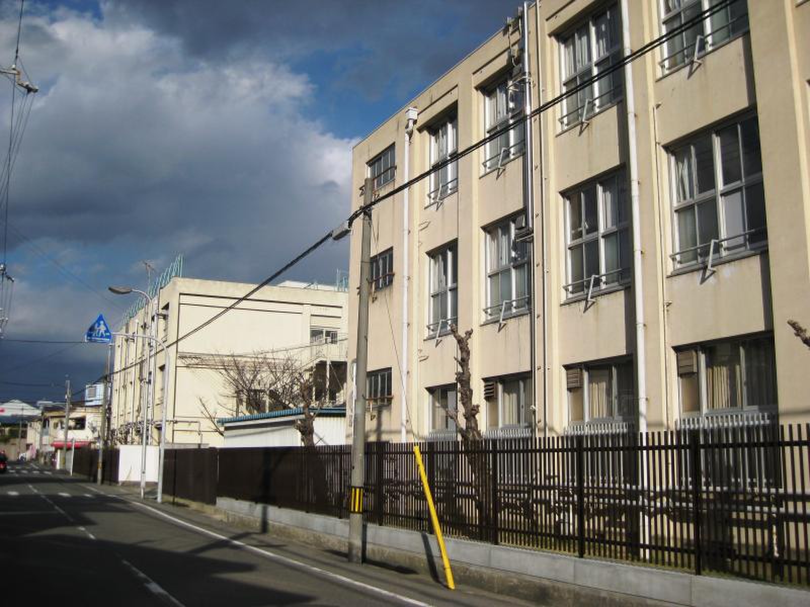大阪 市立 淀 中学校