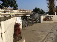 百間小学校
