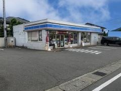 ローソン　富士吉田新倉店