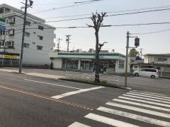 ファミリーマート　名東牧の里店