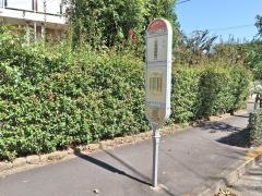 「境南町三丁目」バス停留所