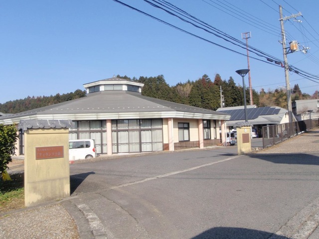 エーデル土山 施設外観