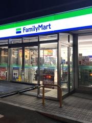 ファミリーマート　青森大釈迦西店