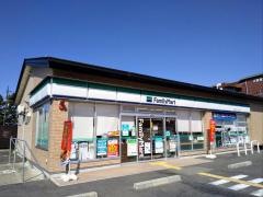ファミリーマート　彦根ミシガン通り店