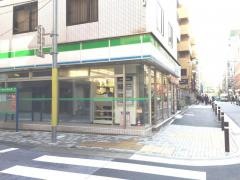 ファミリーマート　虎ノ門一丁目店