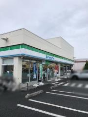 ファミリーマート　江北三丁目店