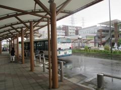 「八潮駅南口」バス停留所