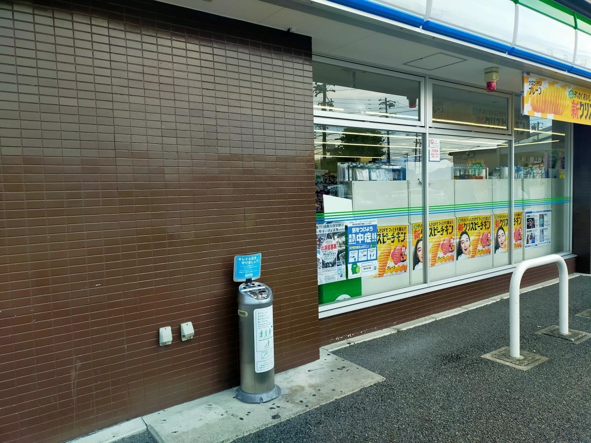 ファミリーマート　小牧岩崎一丁目店の外観です。