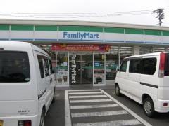 ファミリーマート　藤枝小石川三丁目店