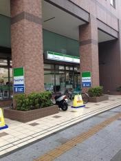 ファミリーマート　関内羽衣町店