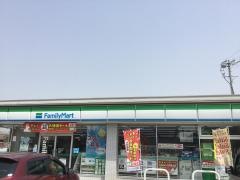 ファミリーマート　御津下佐脇店