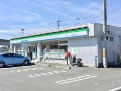 ファミリーマート 須崎桐間店
