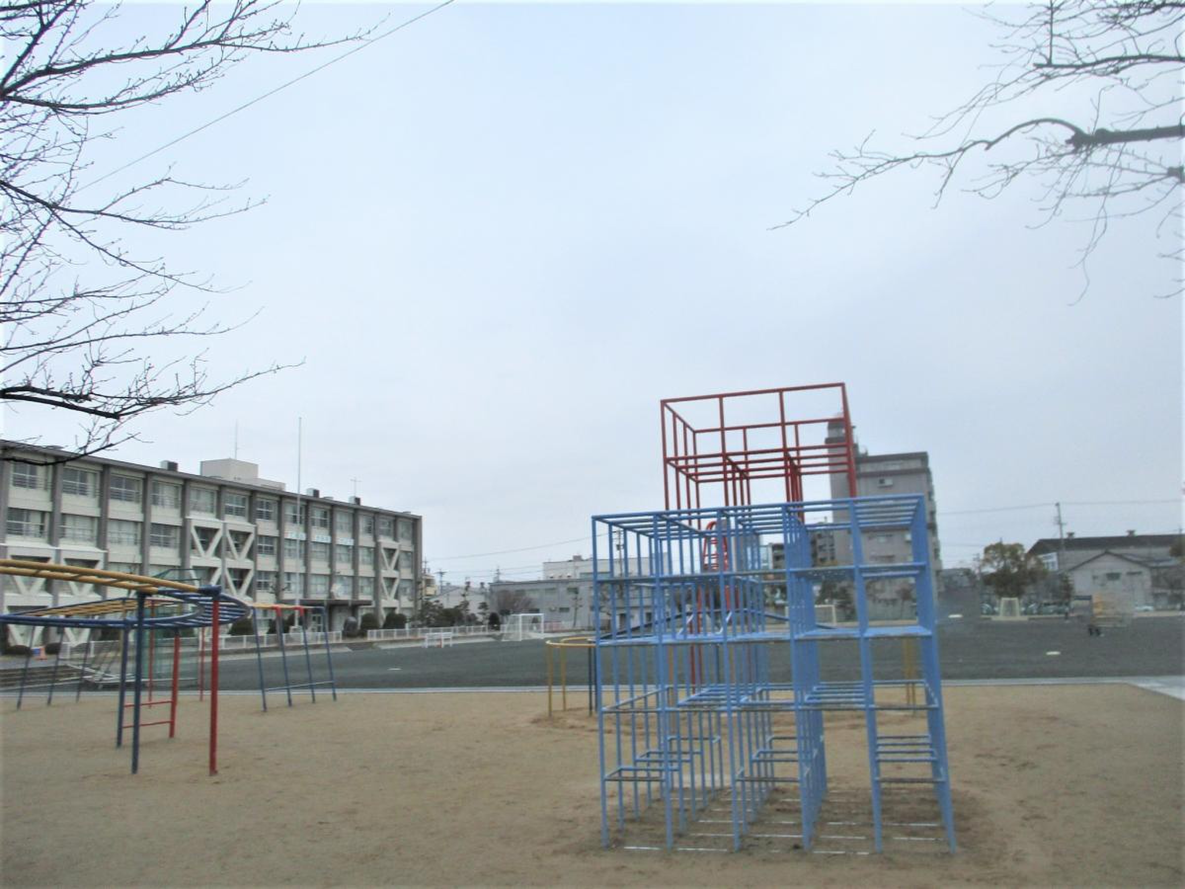 一宮 市立 末広 小学校