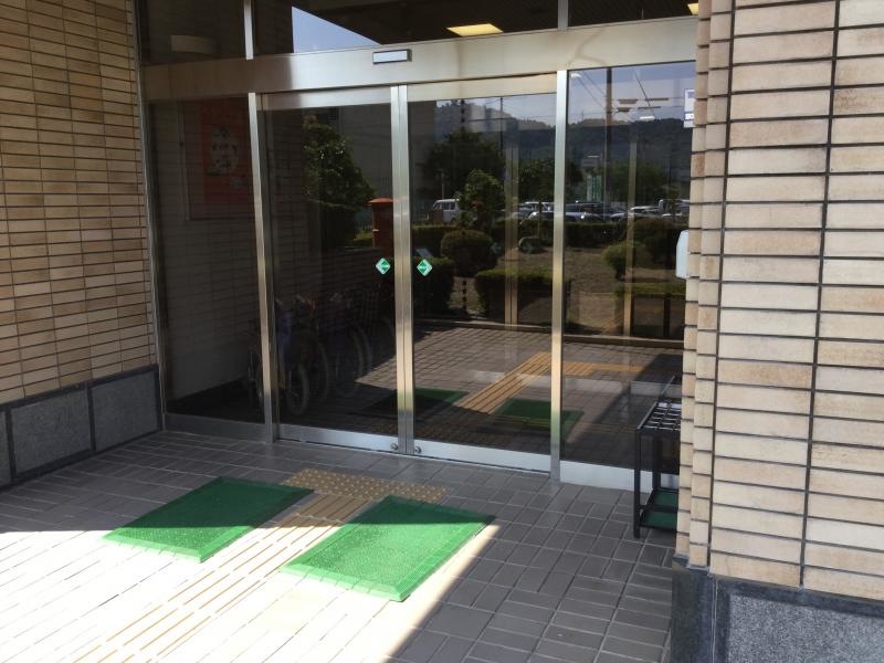 入口