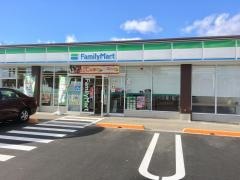 ファミリーマート　鹿沼仁神堂店