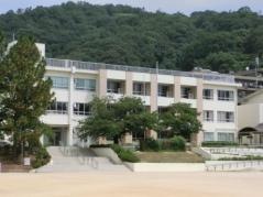 五月丘小学校