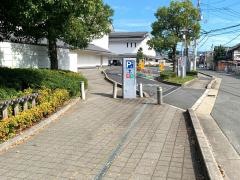 「やまと郡山城ホール」バス停留所