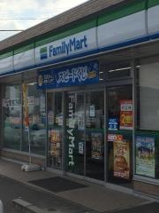 ファミリーマート　伊賀壬生野インター店