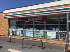 セブンイレブン　名護宮里5丁目店