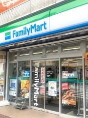 ファミリーマート　天沼三丁目店