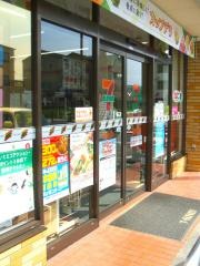 セブンイレブン　蒲郡港町店