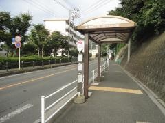 「馬堀三丁目」バス停留所