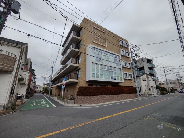 クラーチ・ファミリア光が丘公園 建物全景