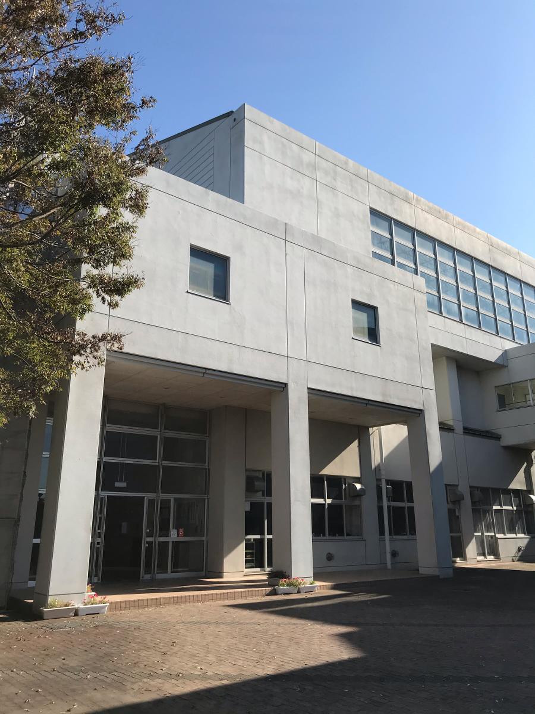 臼井 南 中学校