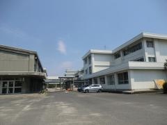陵南小学校