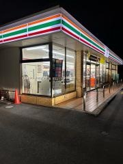 セブンイレブン　大津一里山店