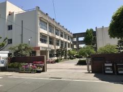 帯山小学校