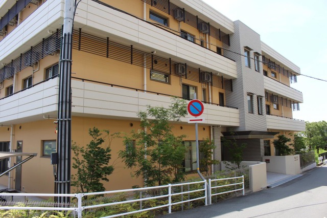 万亀園 施設外観