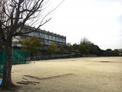 枚方市立東香里中学校