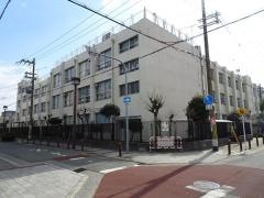 平尾小学校