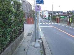 「旭幼稚園」バス停留所