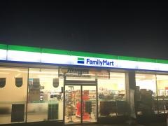 ファミリーマート　西尾蔵屋敷店