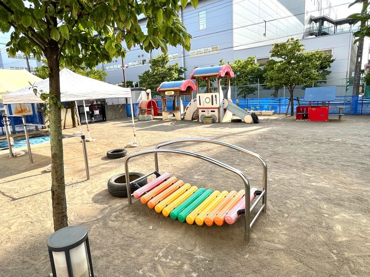 武蔵浦和Ｊキッズステーションの園庭外観