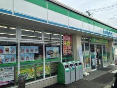 ファミリーマート　甲府向町店