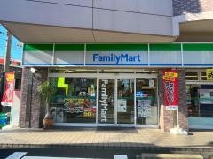 ファミリーマート　金山五丁目店