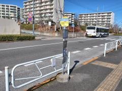 「大谷石川団地」バス停留所