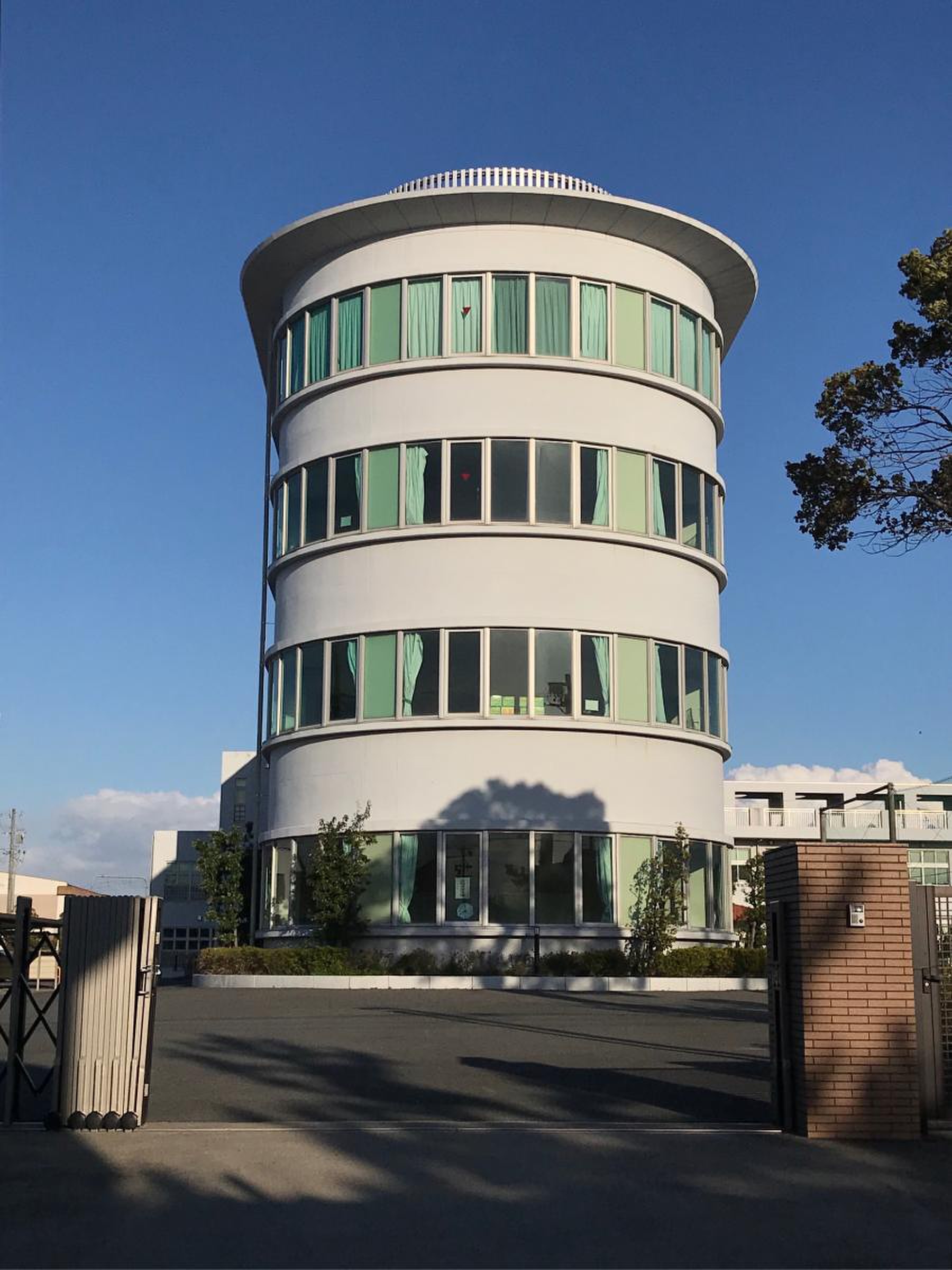 愛西 市立 佐織 中学校