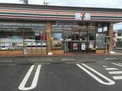 セブンイレブン　上田芳田店
