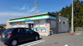 ファミリーマート　いなべ久下店